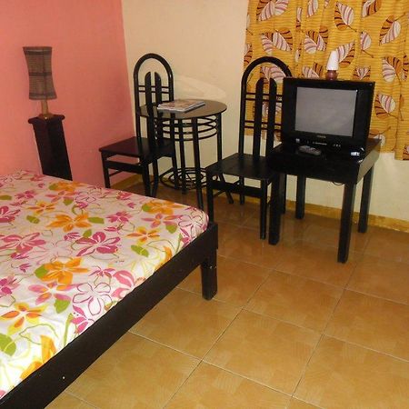 Favila Transient Rooms Pasay Zewnętrze zdjęcie